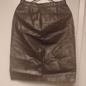 On Running Dark Brown Leather Pencil Skirt